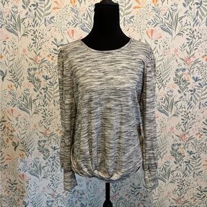 Women's Gray Long Sleeve Top